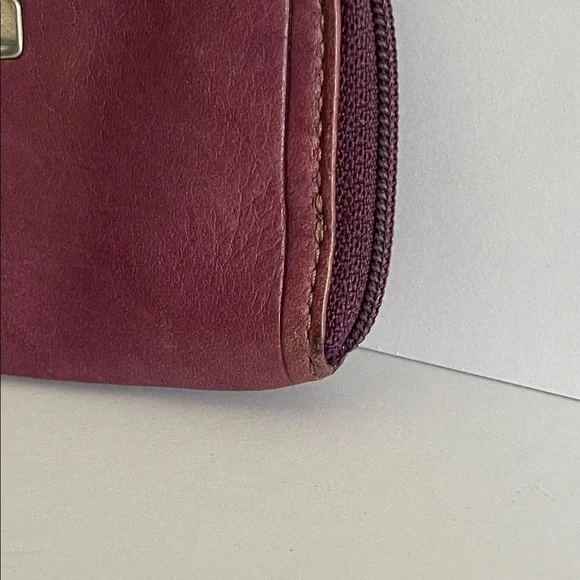 Fossil Maroon/Purple Leather Zip Around ID Wallet/ Coin purse - Picture 5 of 8